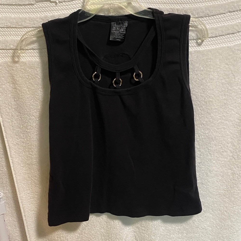 Black Crop Top with Ring Details Harley Davidson Patch On Black T8
